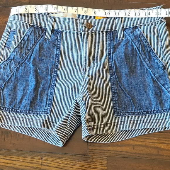 Striped and Denim Patch High-Waist Women’s Shorts - Blue - Picture 10 of 16